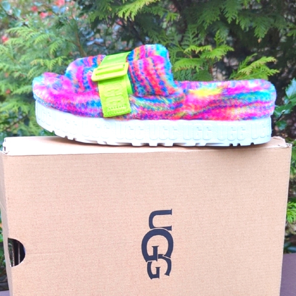 UGG Multicolor Fluffy Sandals - Picture 3 of 13